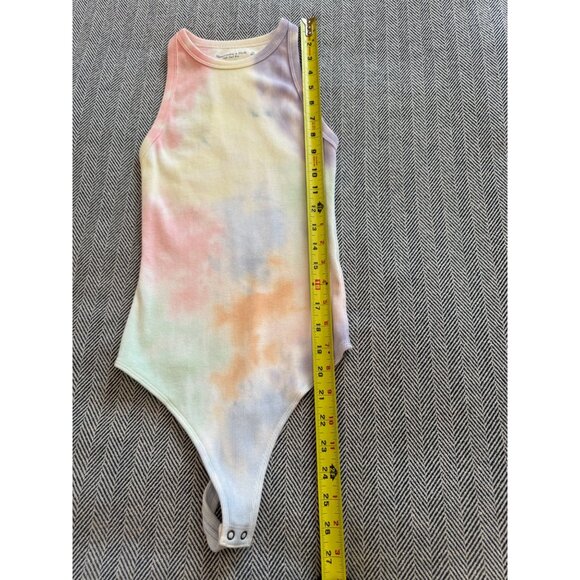 Abercrombie & Fitch XS Soft Ribbed Tie-Dye Bodysuit With Snap Closure - Picture 8 of 8